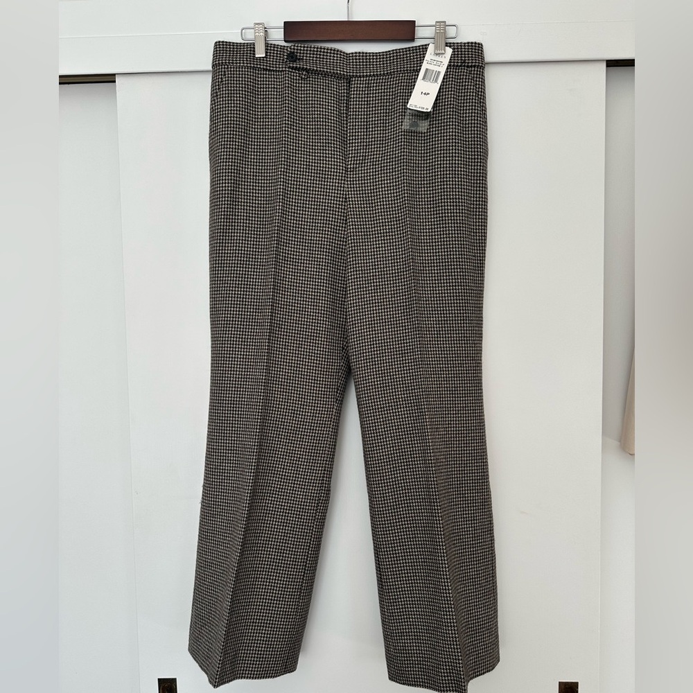 Vintage Lauren Ralph Lauren Houndstooth 100% wool pants. Size 14P. Fully Lined